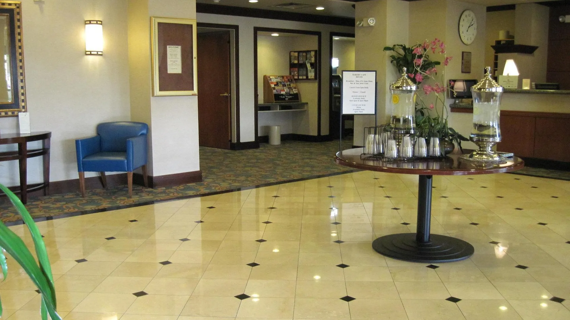 Doubletree By Hilton Las Vegas Airport 3*,