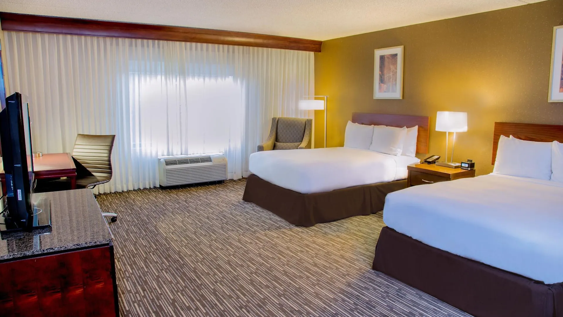 Doubletree By Hilton Las Vegas Airport 3*,