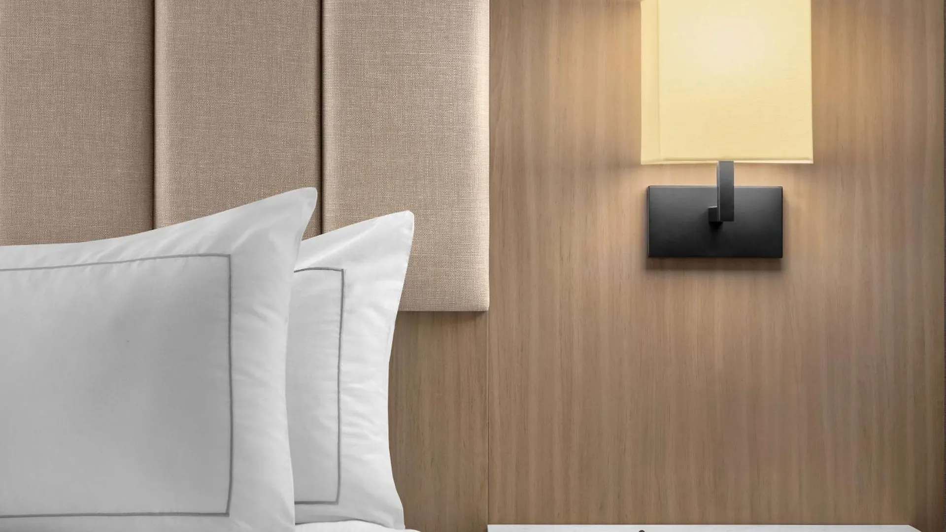 Doubletree By Hilton Las Vegas Airport Hotel