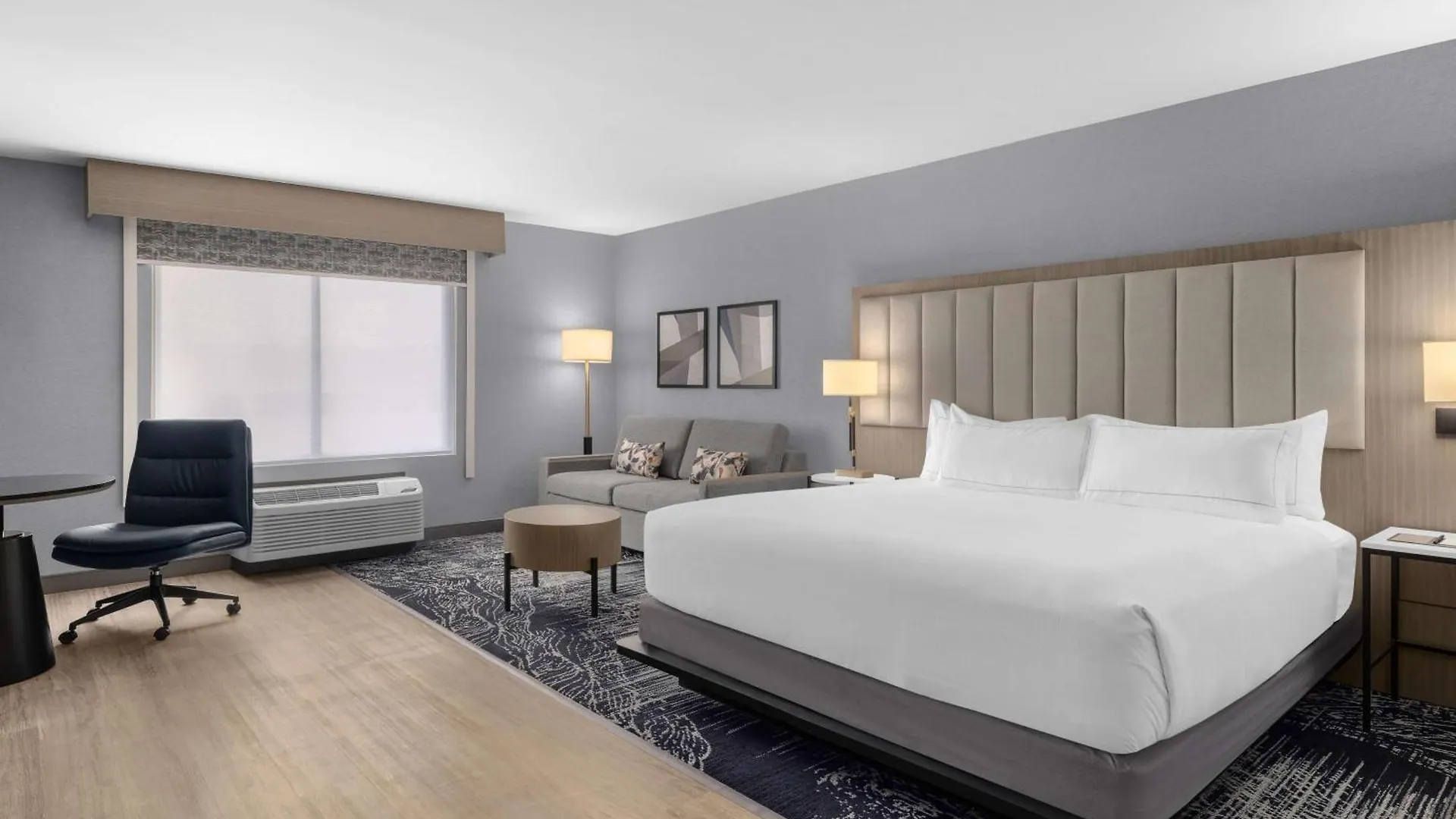 Doubletree By Hilton Las Vegas Airport 3*,