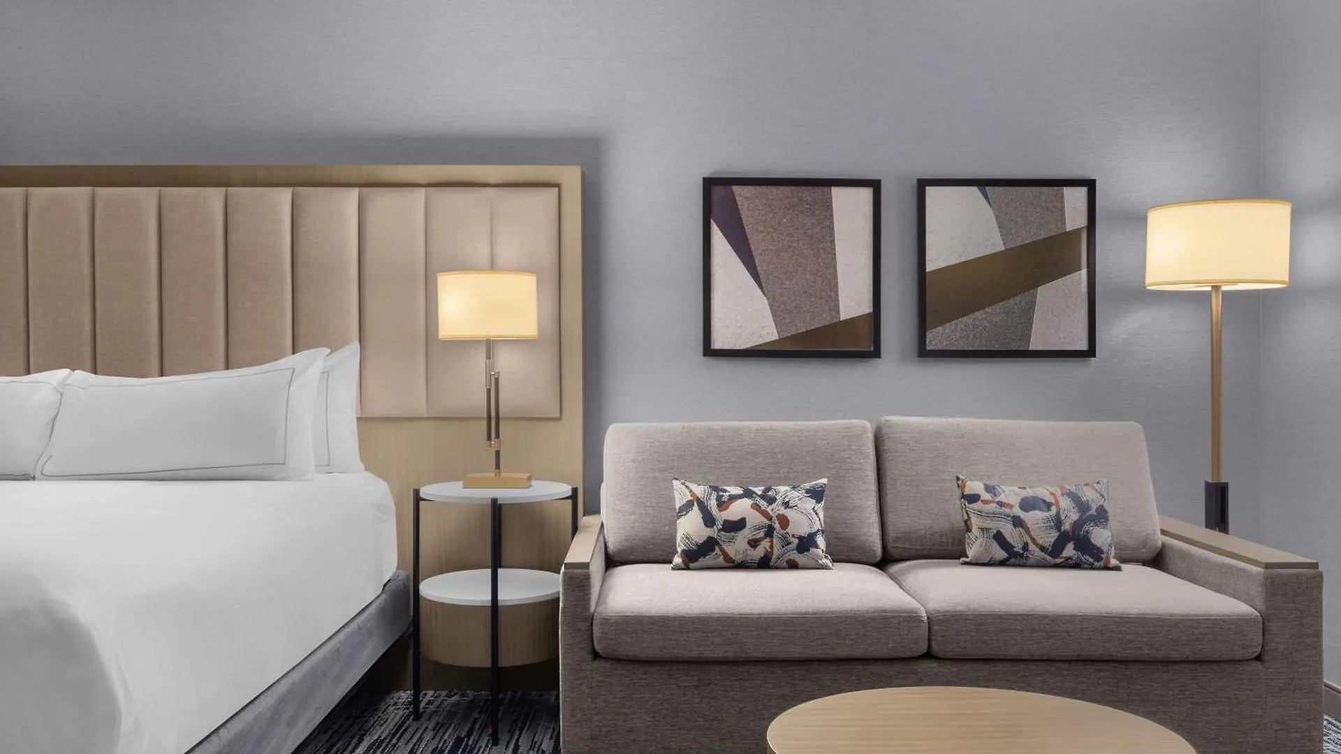 Doubletree By Hilton Las Vegas Airport 3*,  United States
