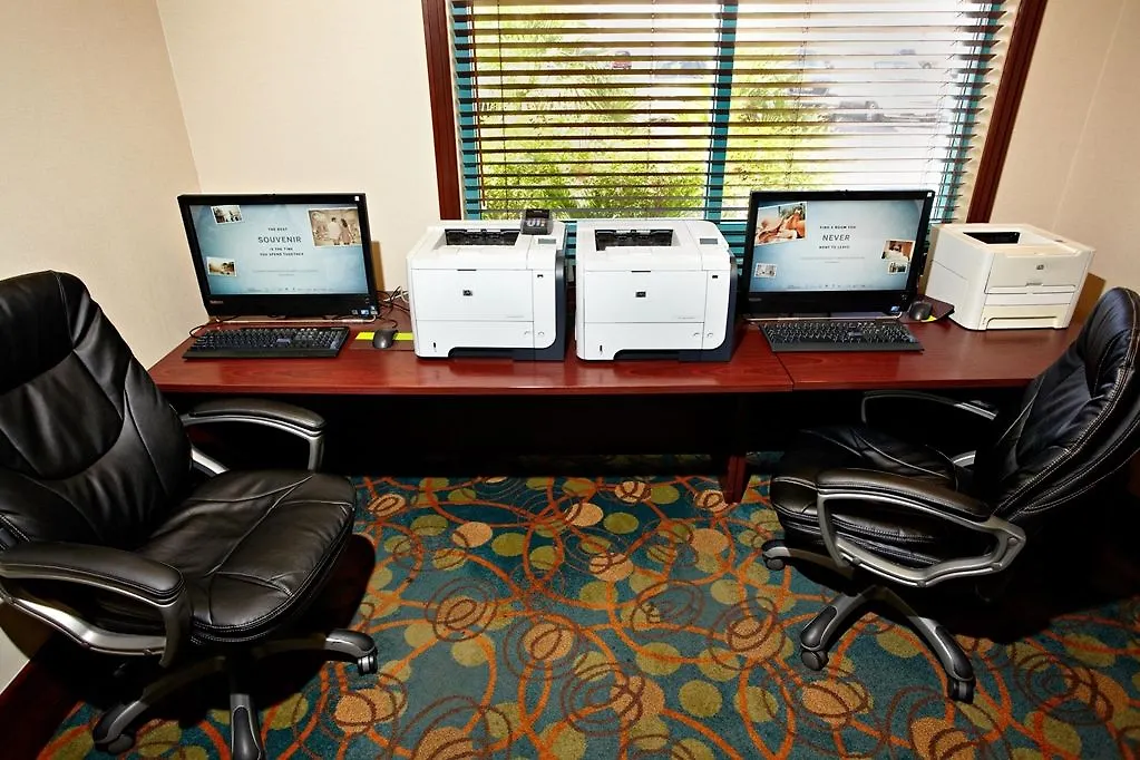 Doubletree By Hilton Las Vegas Airport 3*,
